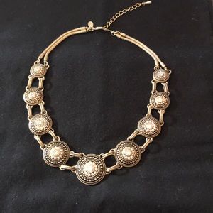 Statement necklace
